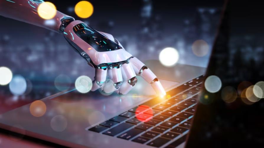 信创国产化改造的“三横四纵”规划法：覆盖全行业的实施框架